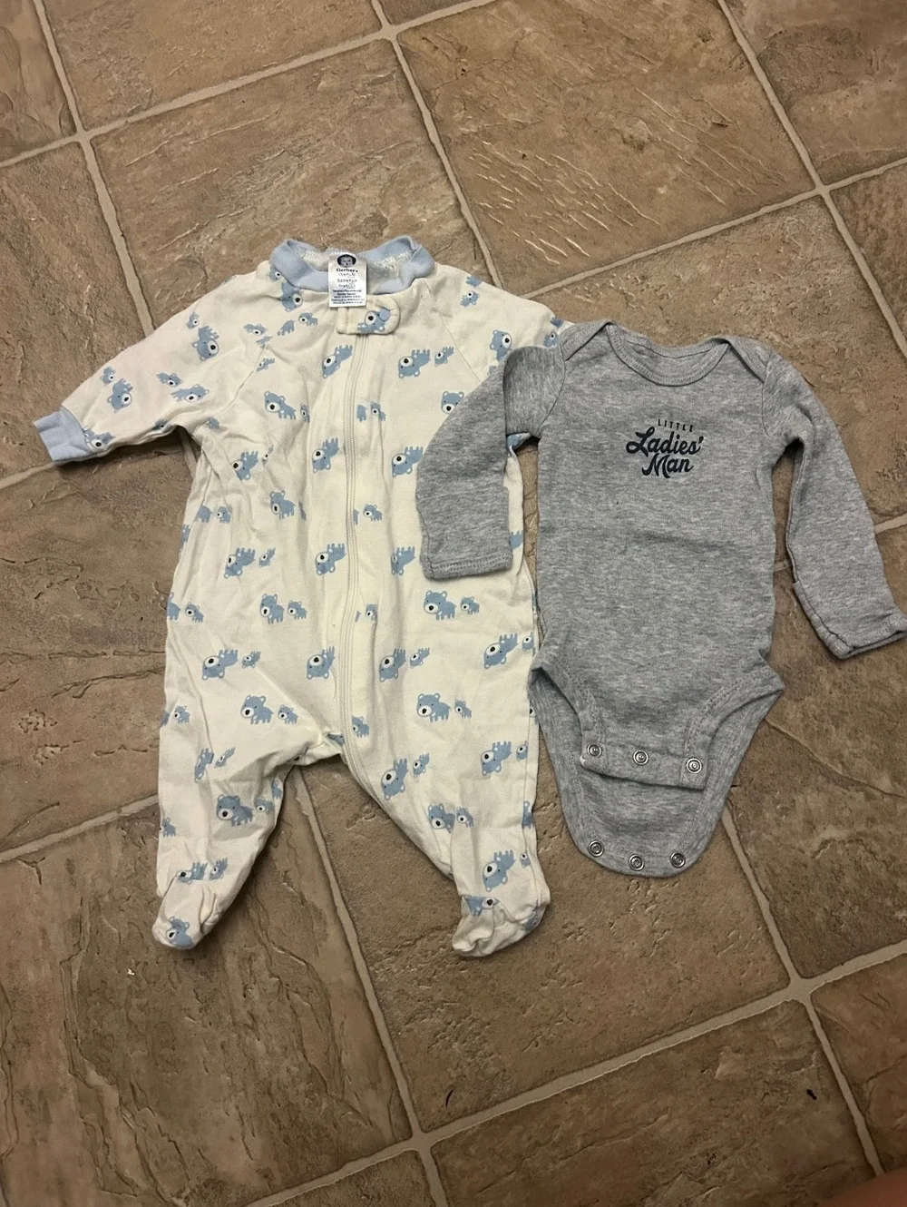 Newborn Baby Clothes Bundle 9 Pc Grey Blue Giraffe Elephant Swaddle Sleep Sack